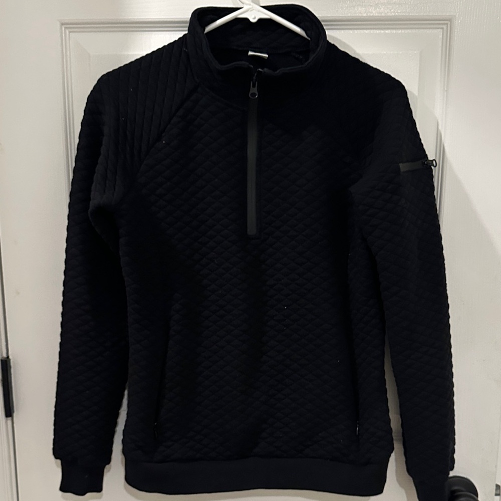 Senita Athletics Black Quilted Sweatshirt
